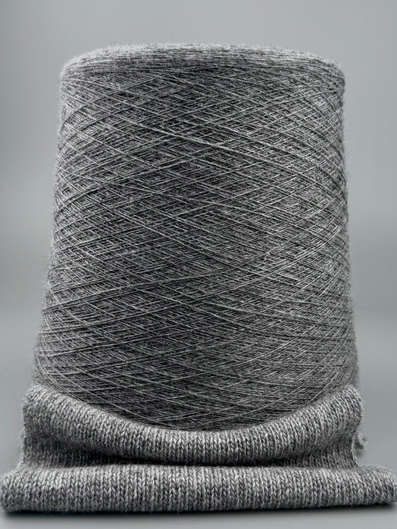 Papi Fabio Silte 1/15 – Filato Merino Supergeelong Grigio col. 654 foto 2